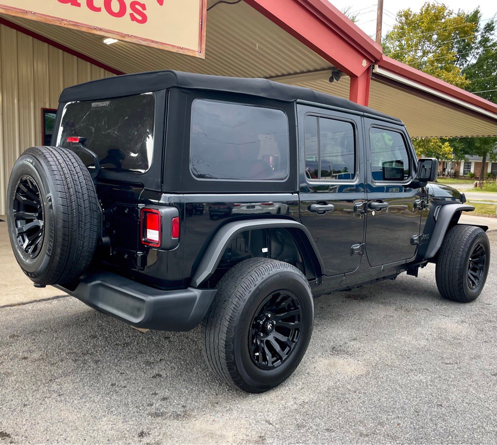 2023 Jeep Wrangler Image 18