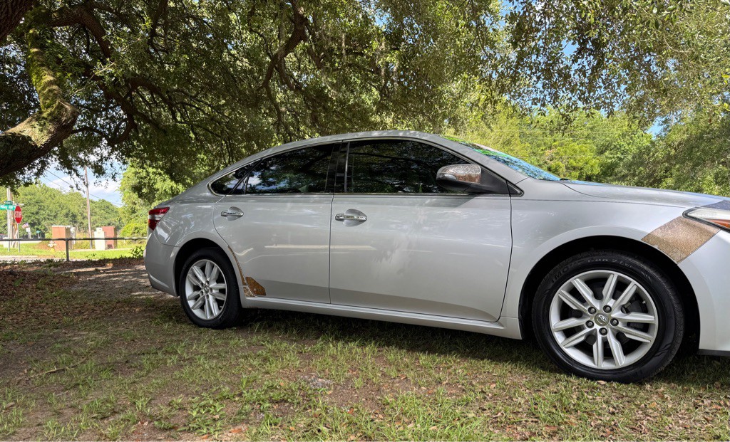 2013 Toyota Avalon Image 2