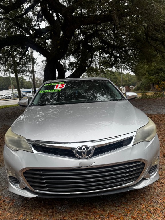 2013 Toyota Avalon Image 1