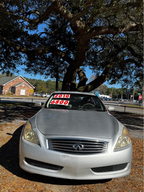 2010 INFINITI G37 Image 2