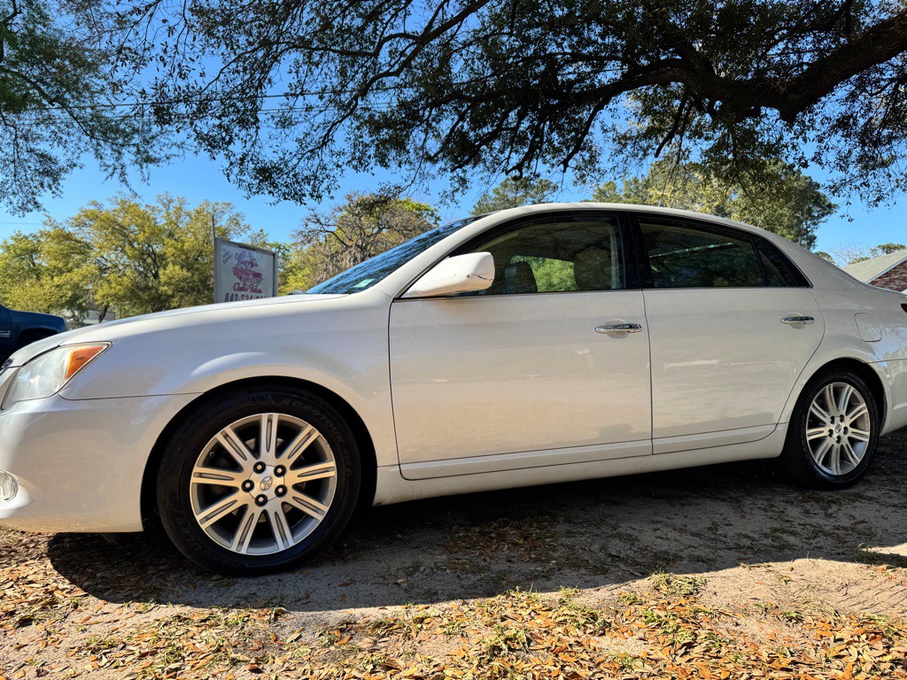 2008 Toyota Avalon Image 2