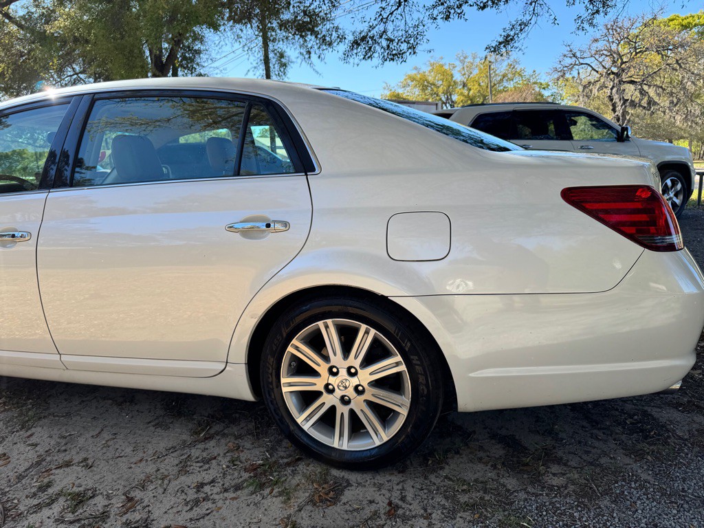 2008 Toyota Avalon Image 6