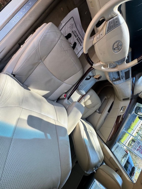 2008 Toyota Avalon Image 11