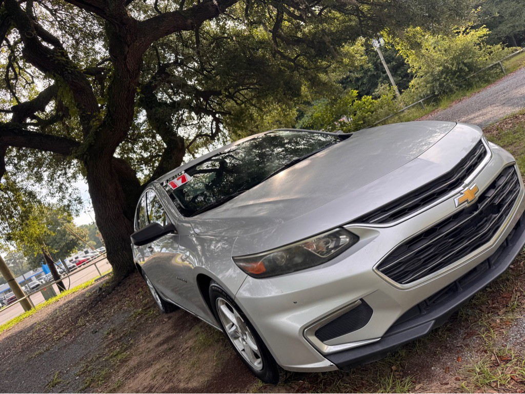 2017 Chevrolet Malibu Image 4