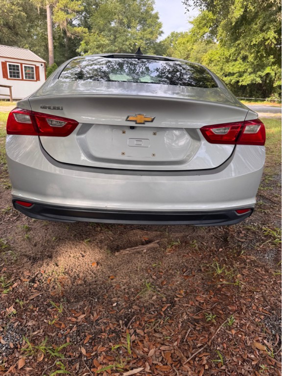 2017 Chevrolet Malibu Image 6