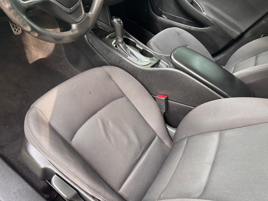 2017 Chevrolet Malibu Image 9
