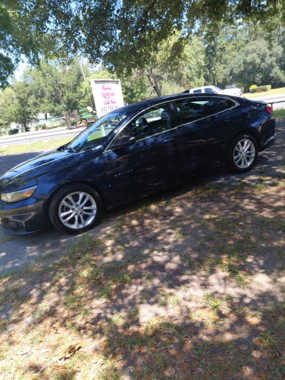 2016 Chevrolet Malibu Image 2