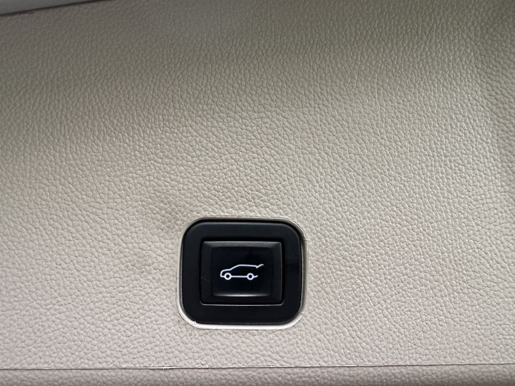 2014 Cadillac SRX Image 8
