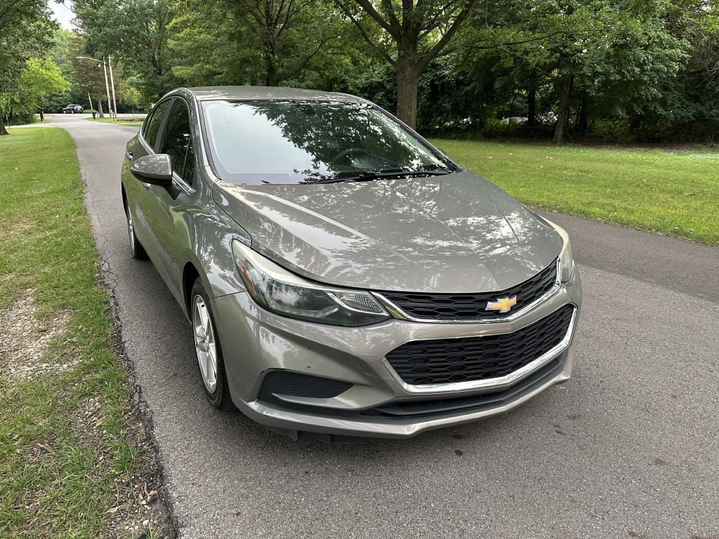 2017 Chevrolet Cruze Image 3
