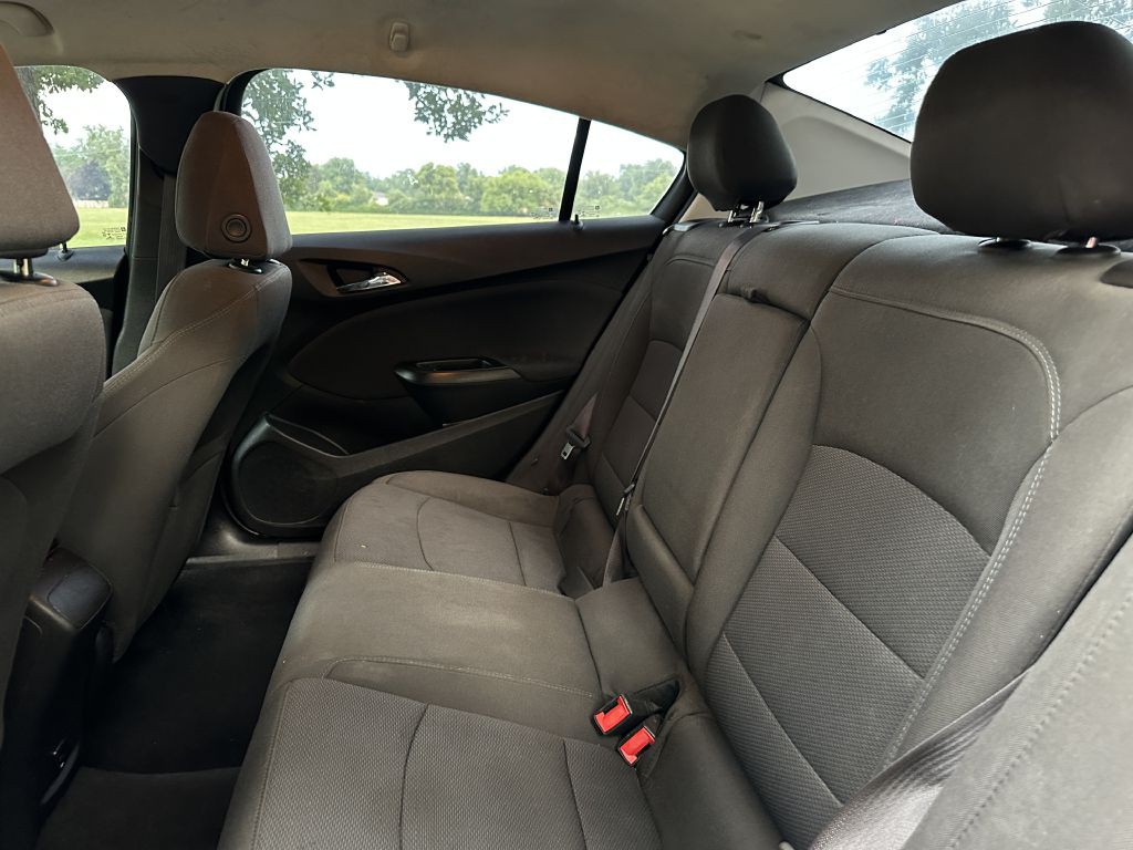 2017 Chevrolet Cruze Image 7