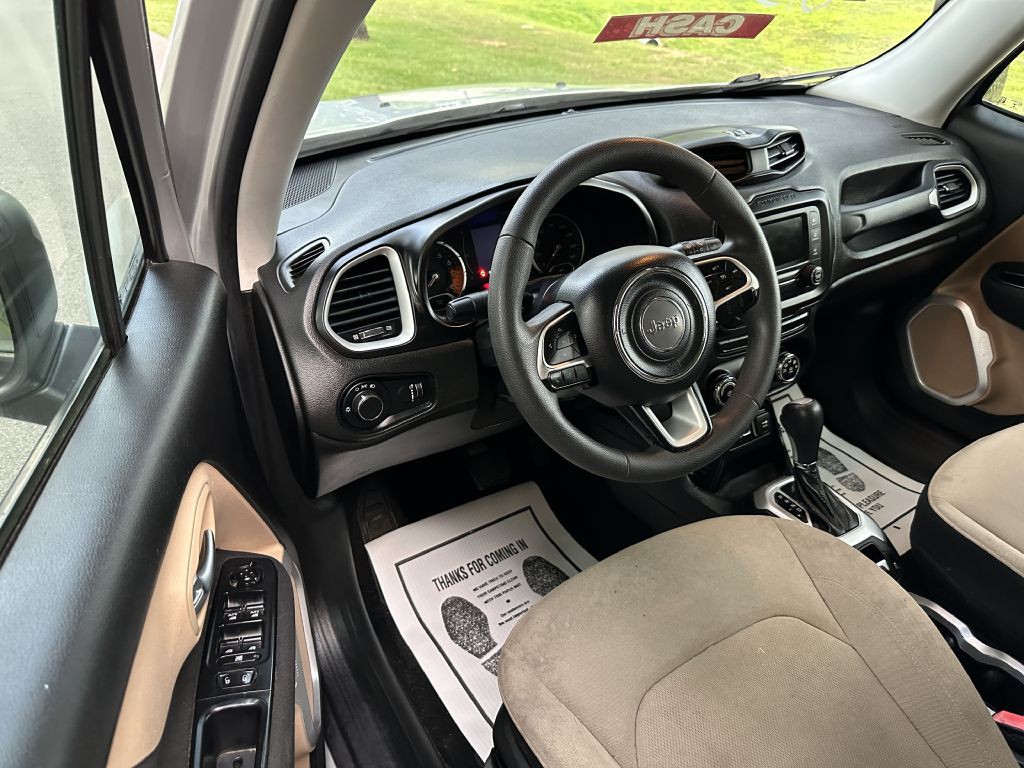 2015 Jeep Renegade Image 8