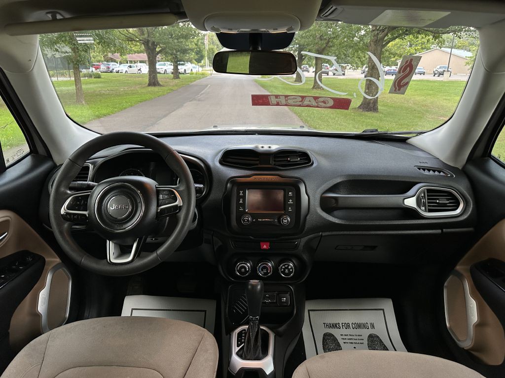 2015 Jeep Renegade Image 9