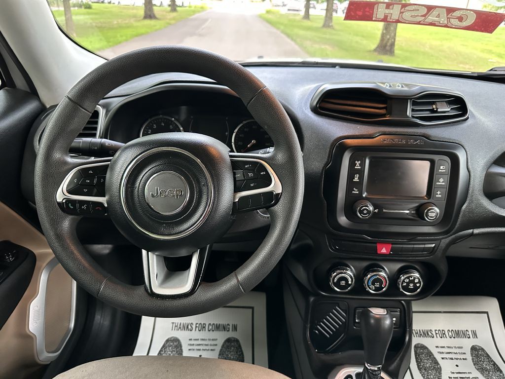 2015 Jeep Renegade Image 11