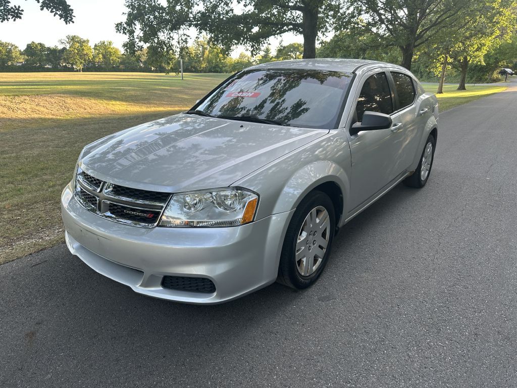 2012 Dodge Avenger Image 2