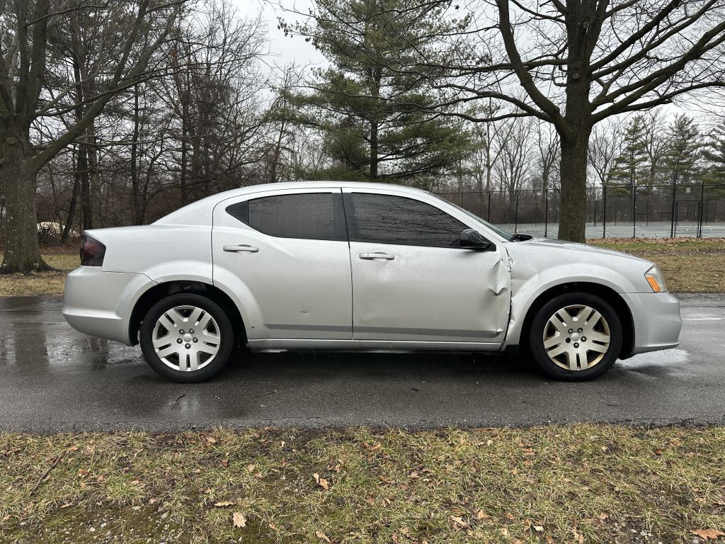 2012 Dodge Avenger Image 16
