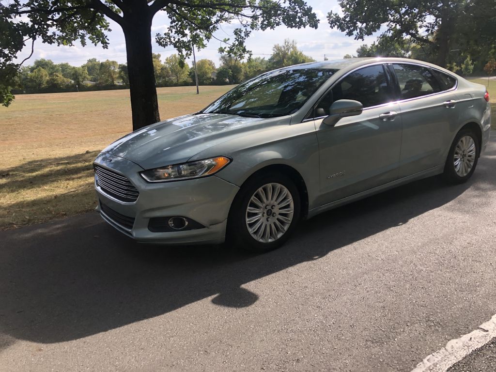 2013 Ford Fusion Image 1