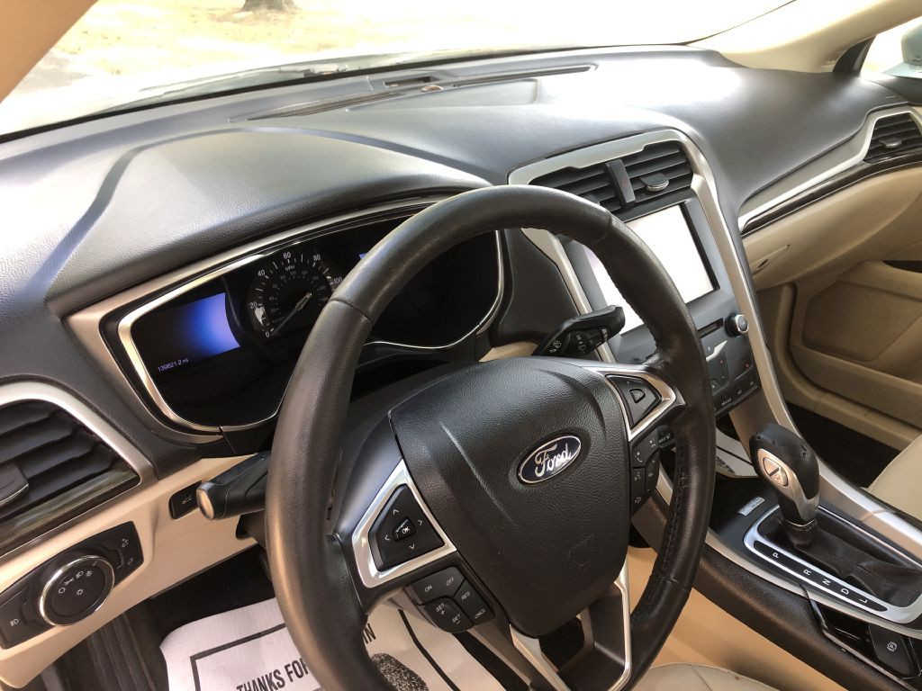 2013 Ford Fusion Image 22