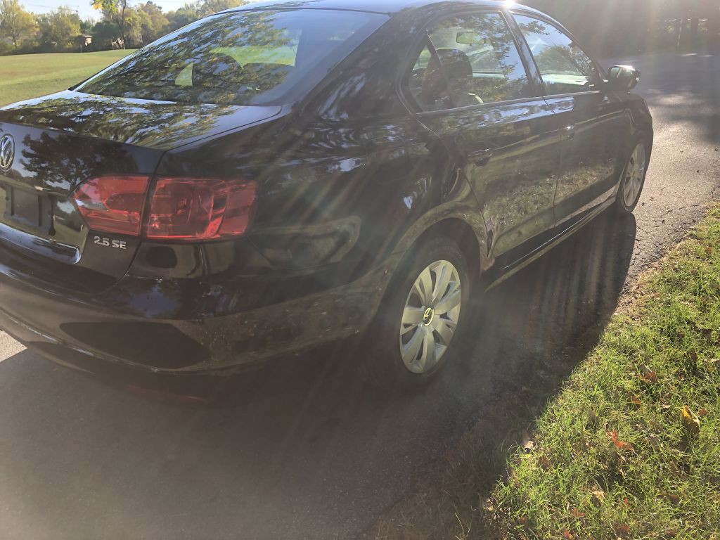 2012 Volkswagen Jetta Image 9