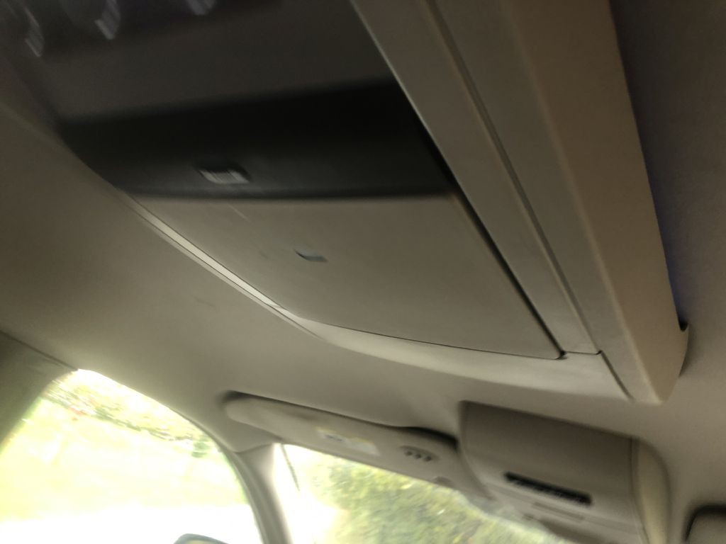 2014 Chrysler Town & Country Image 24