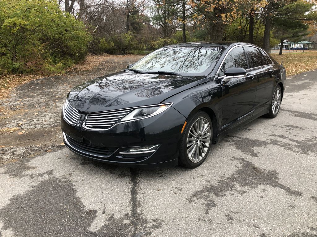 2014 Lincoln MKZ Image 2