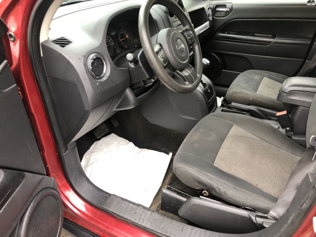 2016 Jeep Compass Image 20