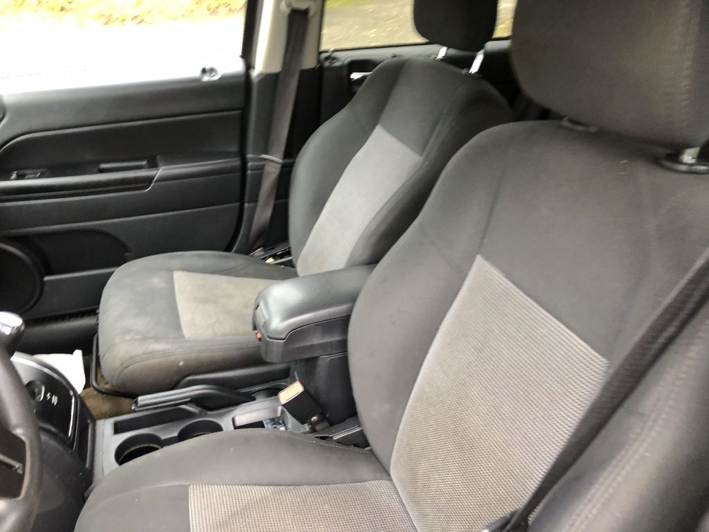 2016 Jeep Compass Image 21