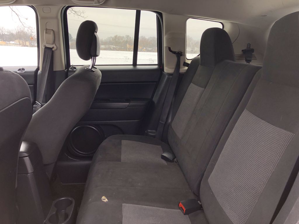 2016 Jeep Compass Image 7