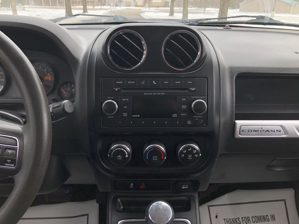 2016 Jeep Compass Image 13