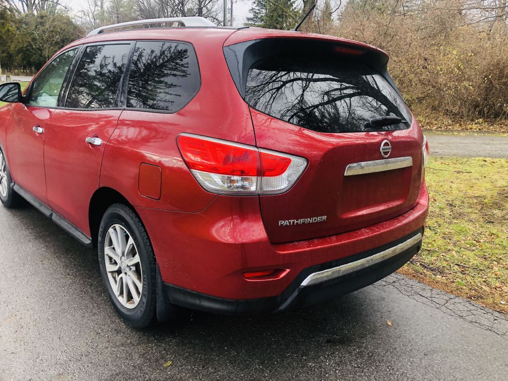 2016 Nissan Pathfinder Image 6
