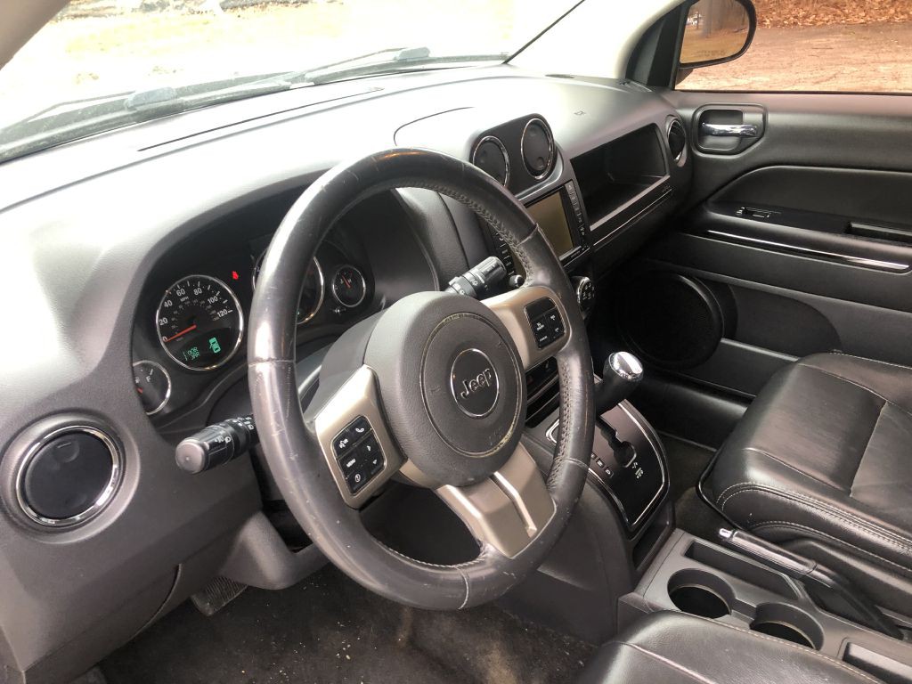 2013 Jeep Compass Image 17