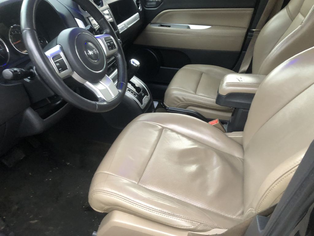 2016 Jeep Compass Image 11