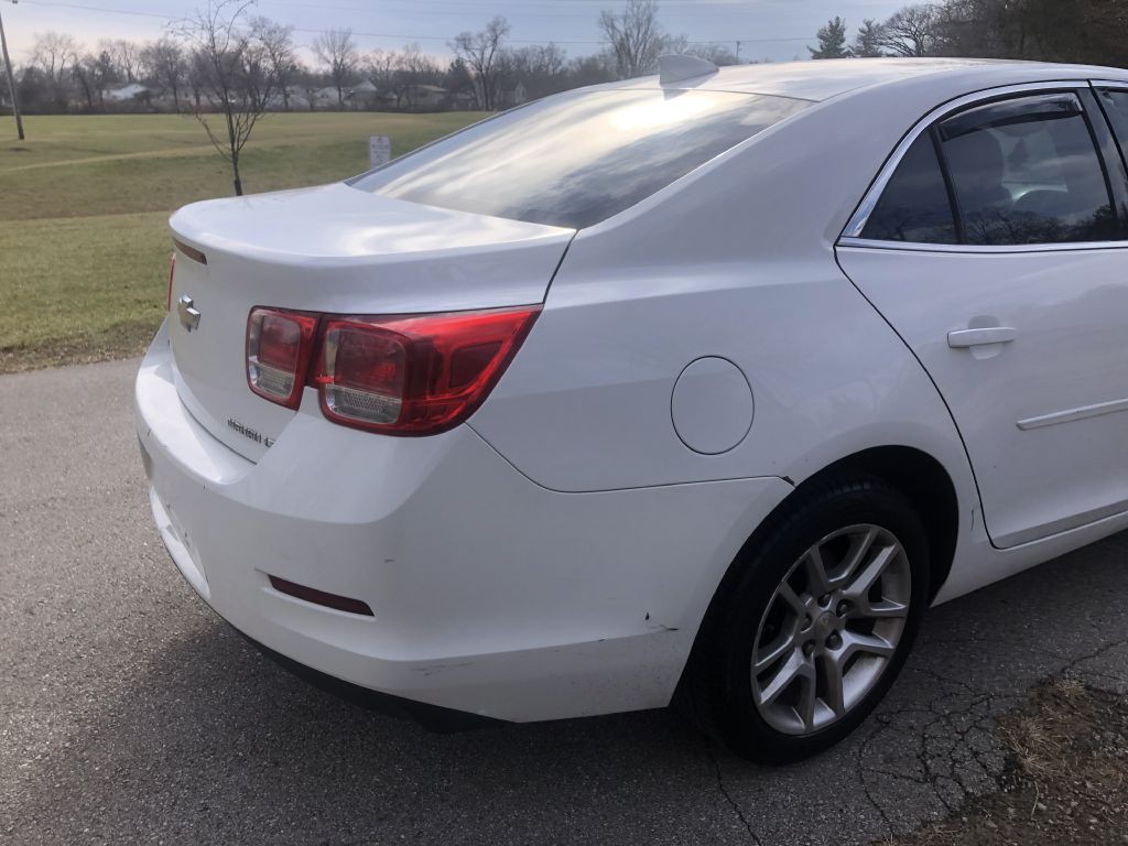 2015 Chevrolet Malibu Image 9