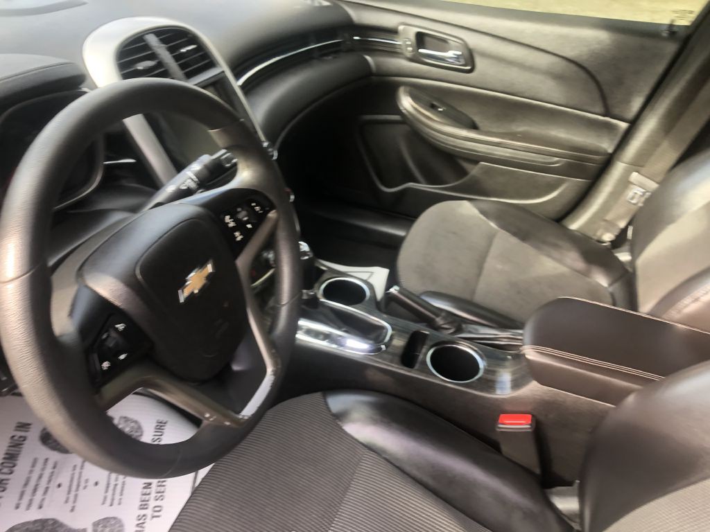 2015 Chevrolet Malibu Image 16