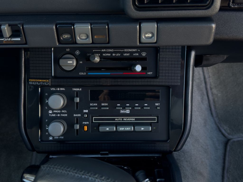 1985 Pontiac Firebird Image 20