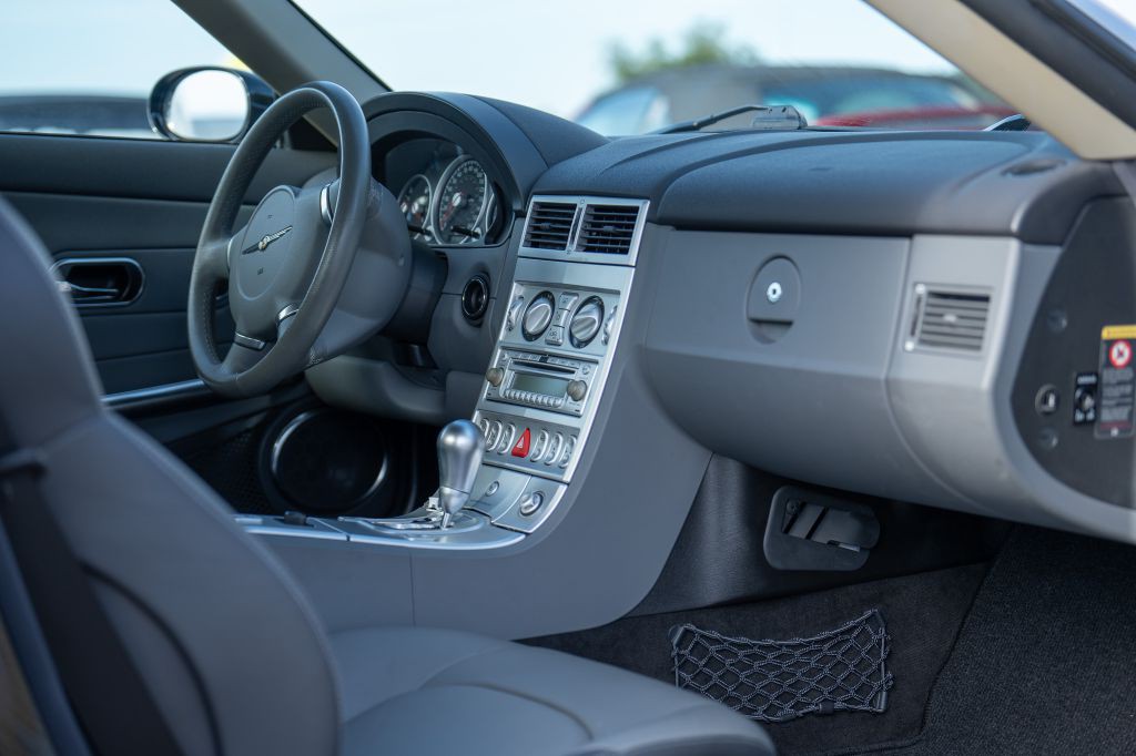 2005 Chrysler Crossfire Image 5