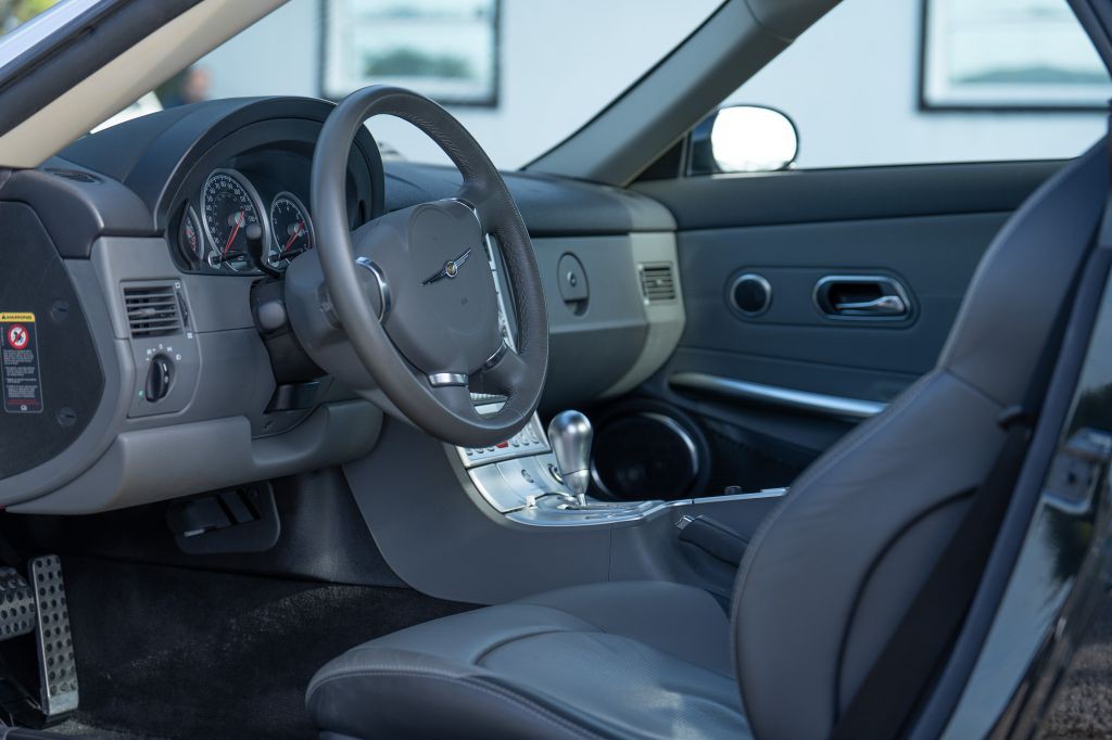 2005 Chrysler Crossfire Image 6