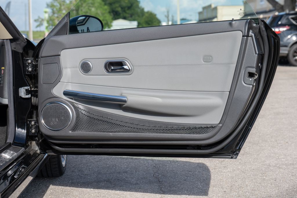 2005 Chrysler Crossfire Image 7