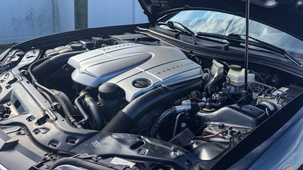 2005 Chrysler Crossfire Image 17