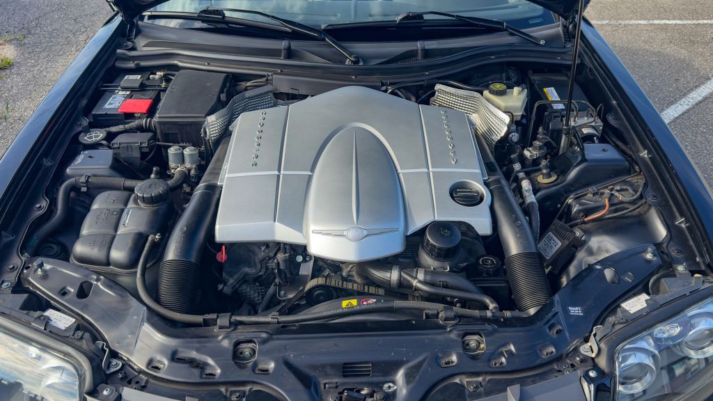 2005 Chrysler Crossfire Image 18