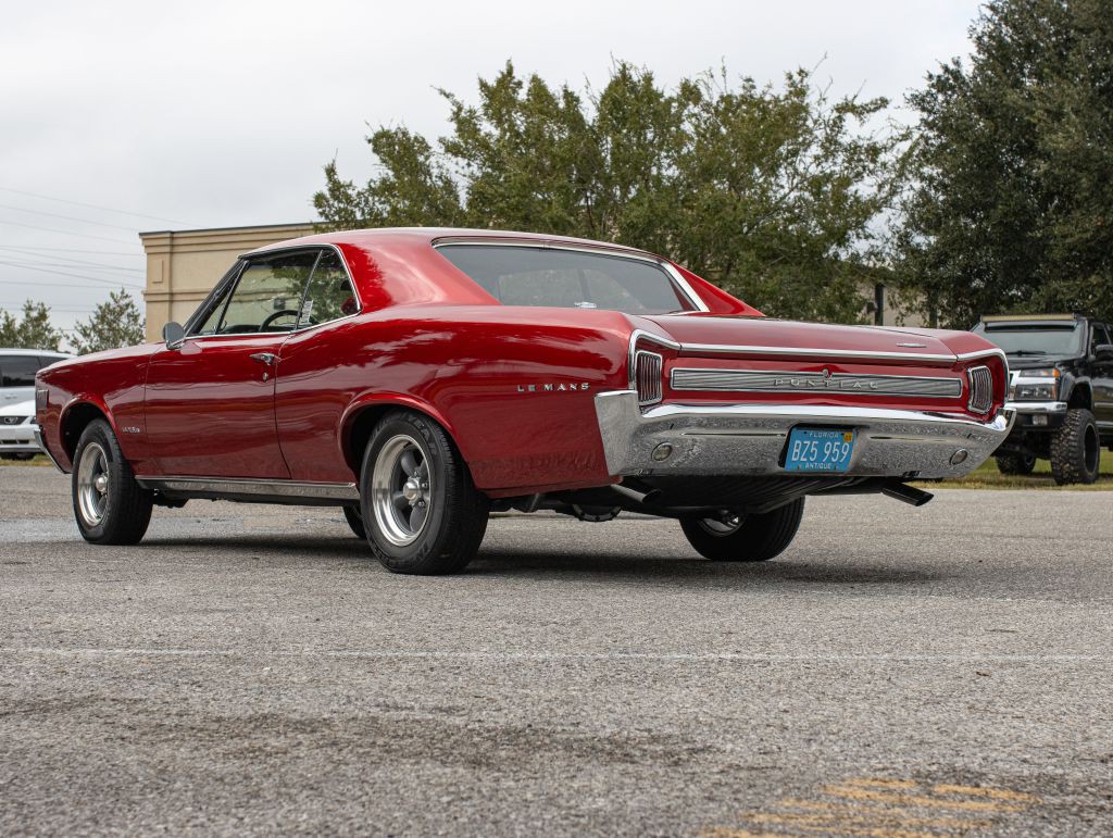 1966 Pontiac Lemans Image 4