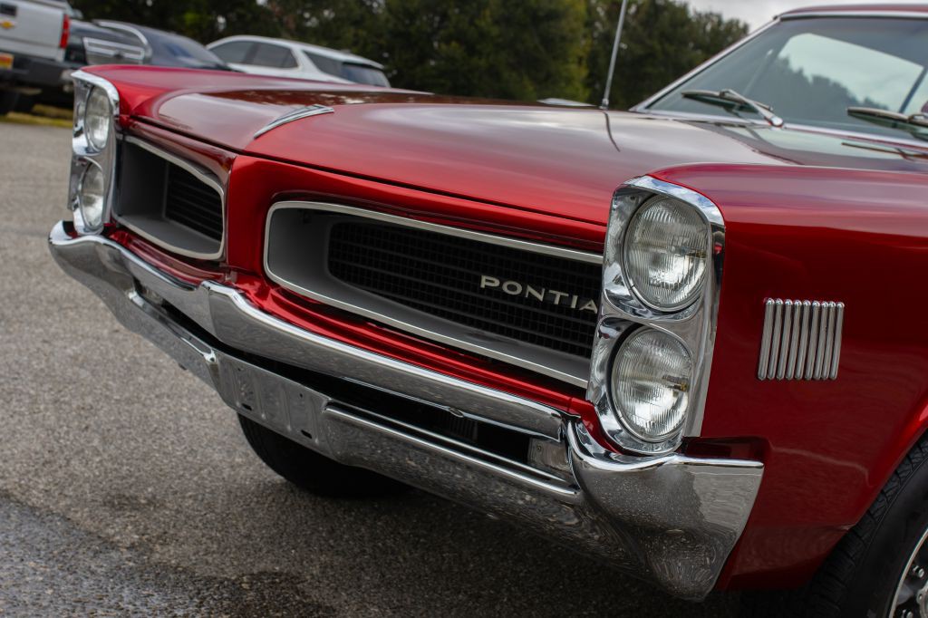 1966 Pontiac Lemans Image 9