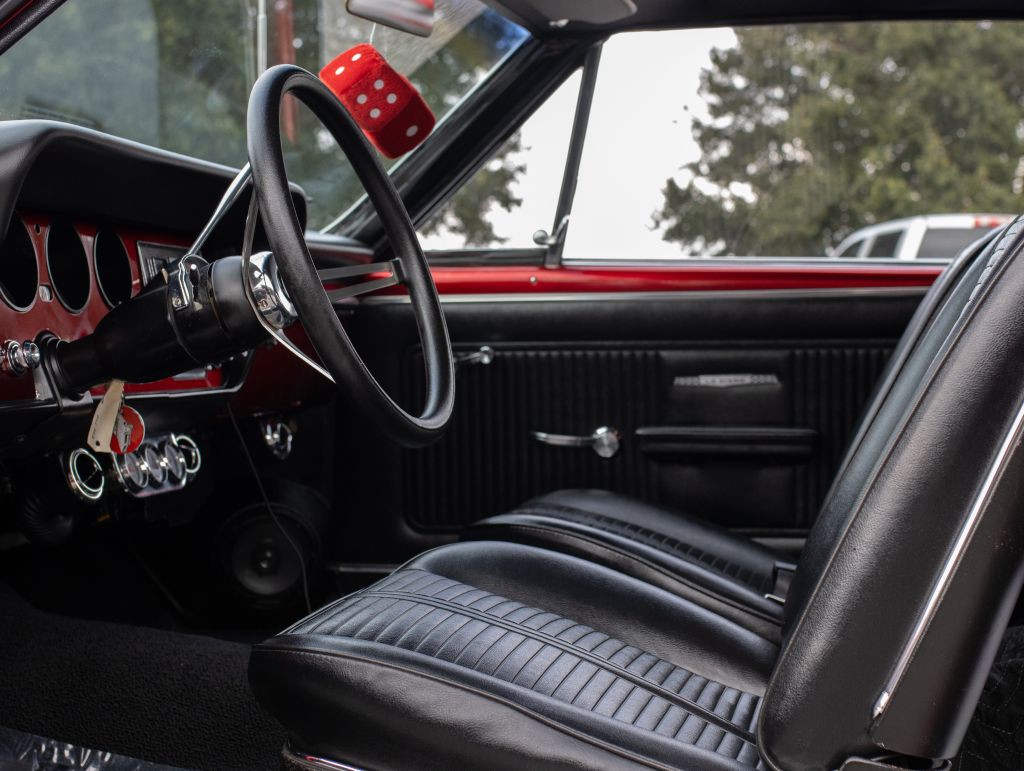 1966 Pontiac Lemans Image 24