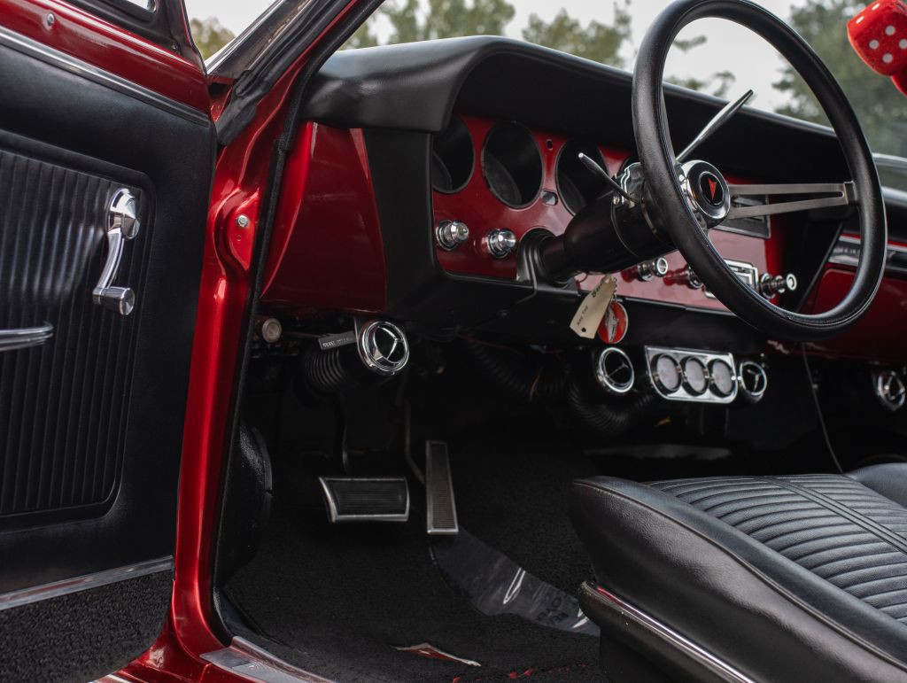 1966 Pontiac Lemans Image 25