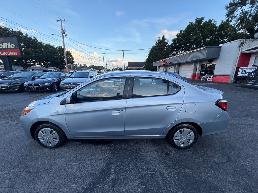 2023 Mitsubishi Mirage Image 9