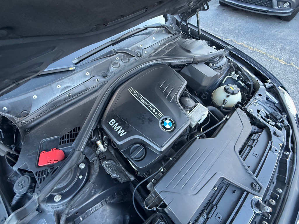 2014 BMW 3 Series Image 37