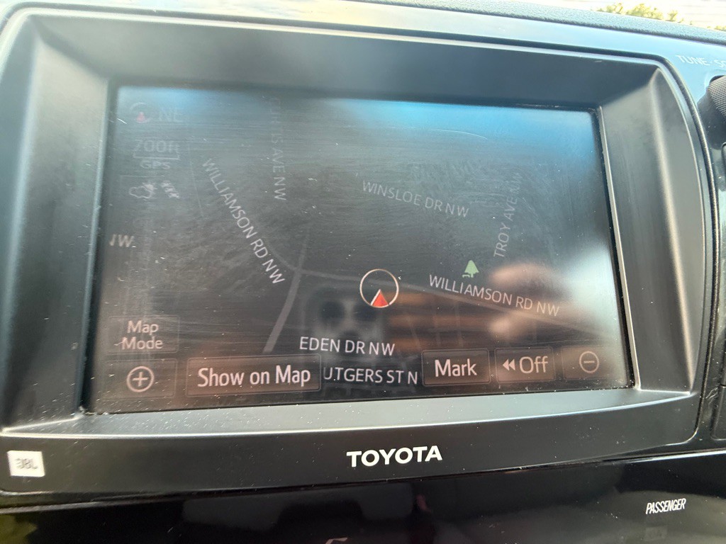 2013 Toyota Sequoia Image 43