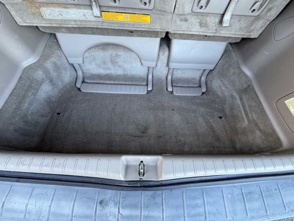 2010 Toyota Sienna Image 18