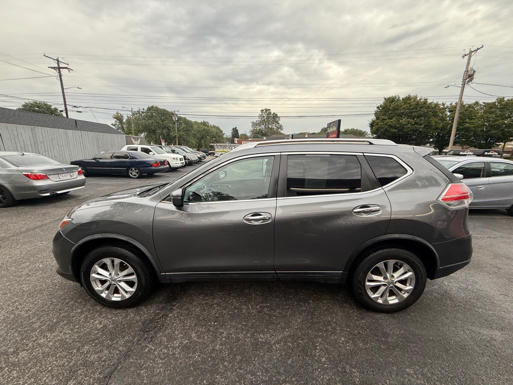 2016 Nissan Rogue Image 11