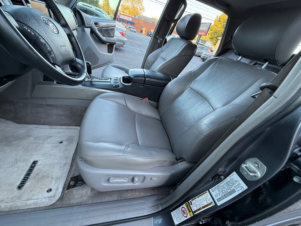 2005 Toyota 4Runner Image 15
