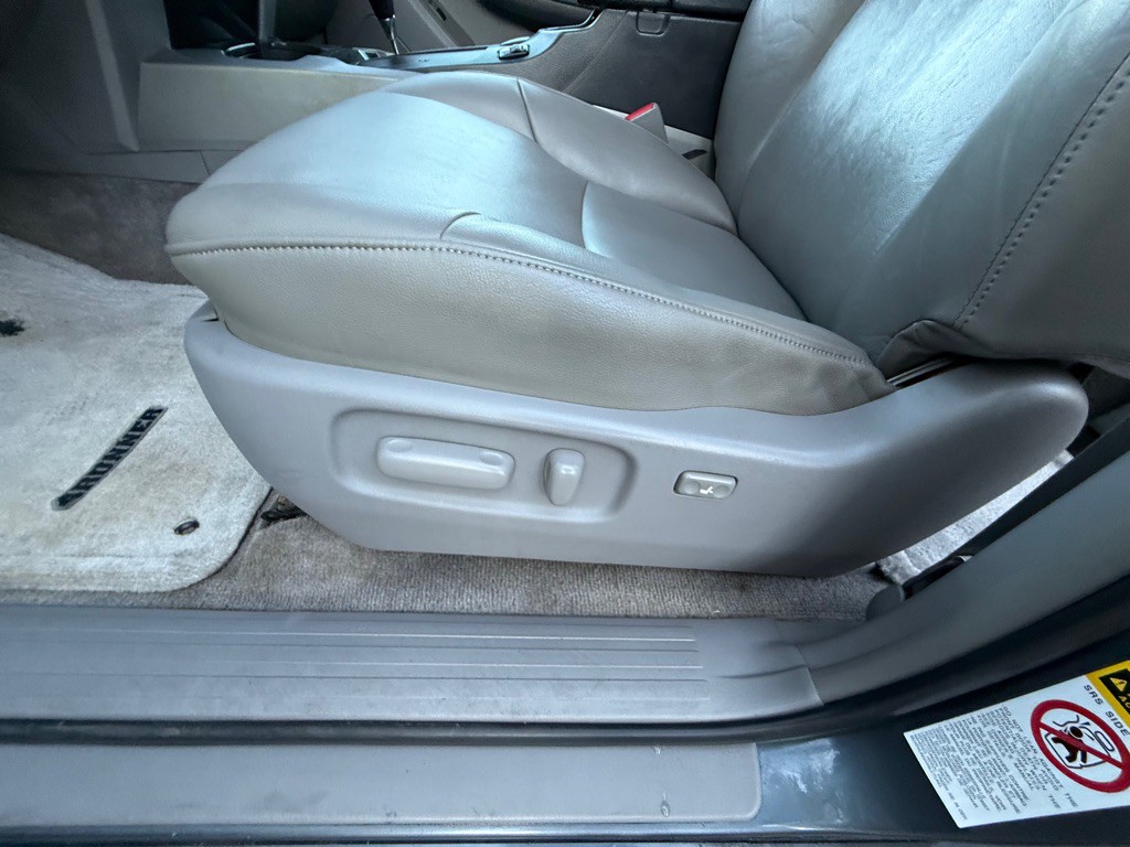 2005 Toyota 4Runner Image 34
